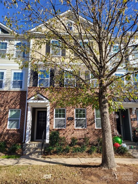 Photo of 16728 Summers Walk Boulevard, Davidson, NC 28036 (MLS # 4330878)