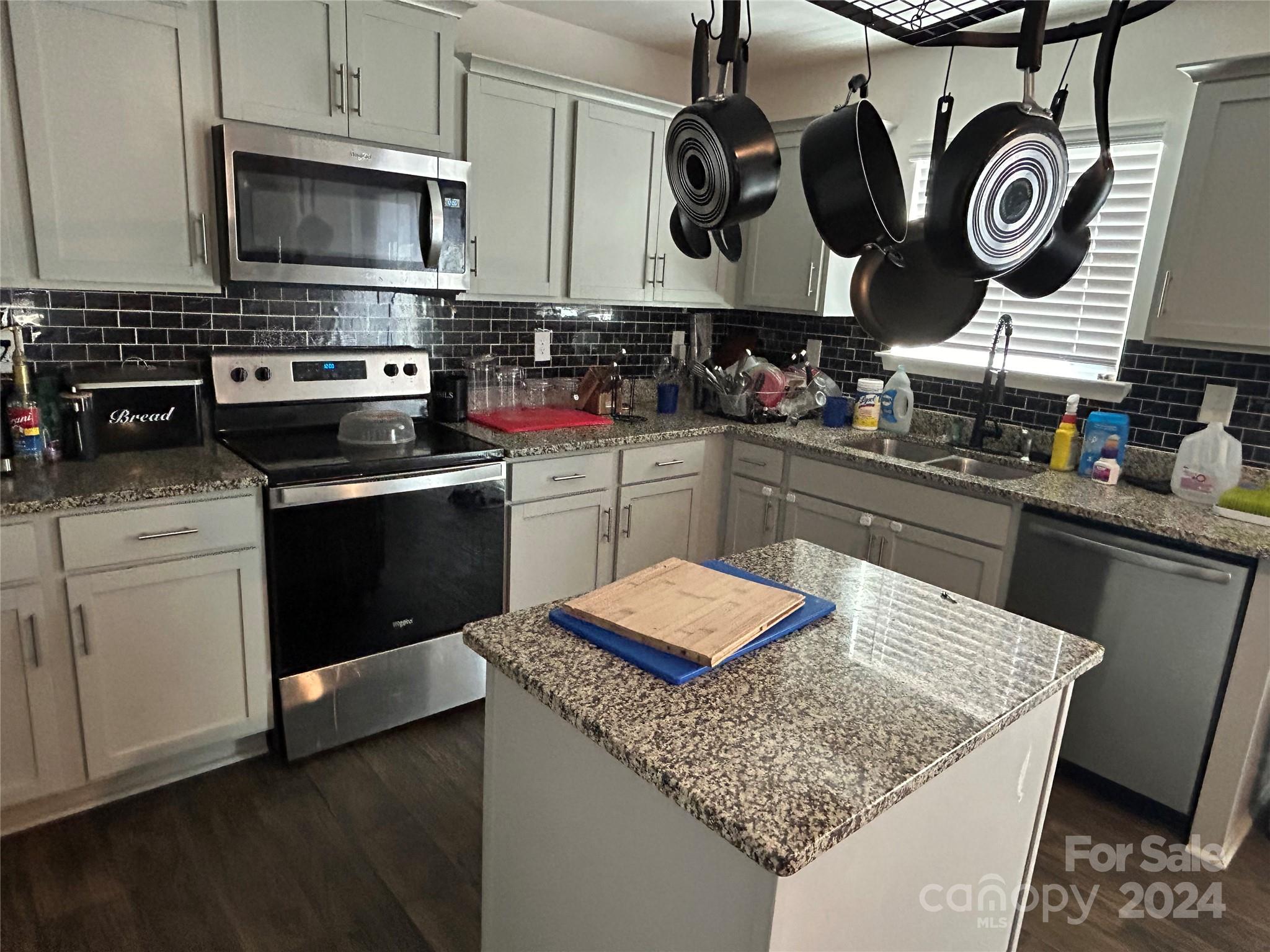 Apple Creek - Residential