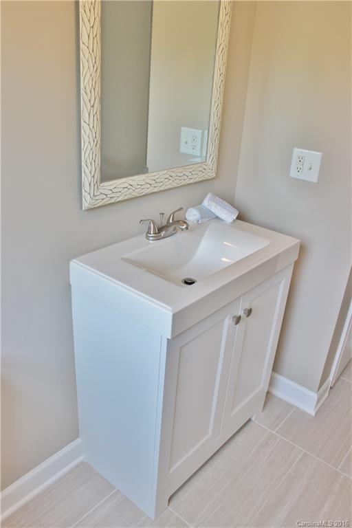 Tega Cay - Residential