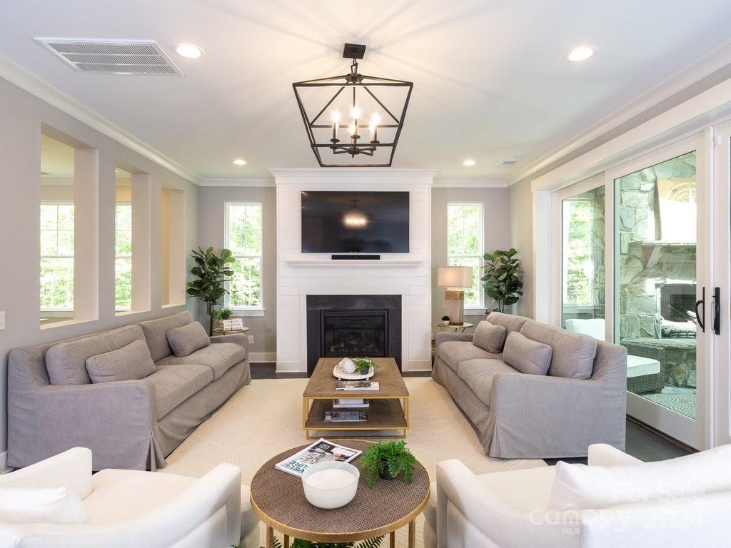 Riverchase Estates - Residential