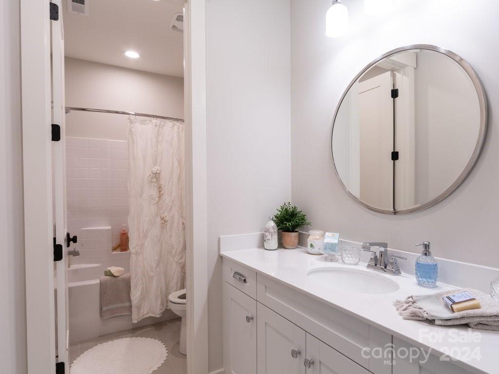 Riverchase Estates - Residential