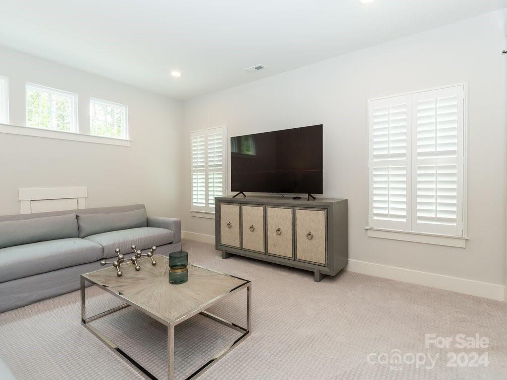 Riverchase Estates - Residential