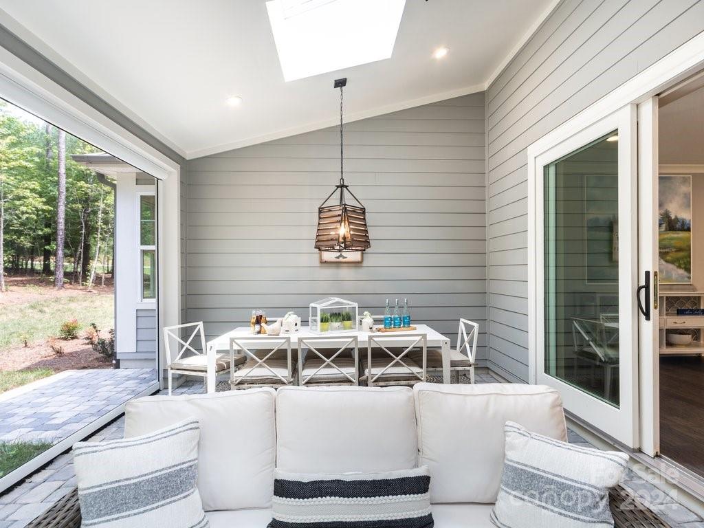 Riverchase Estates - Residential