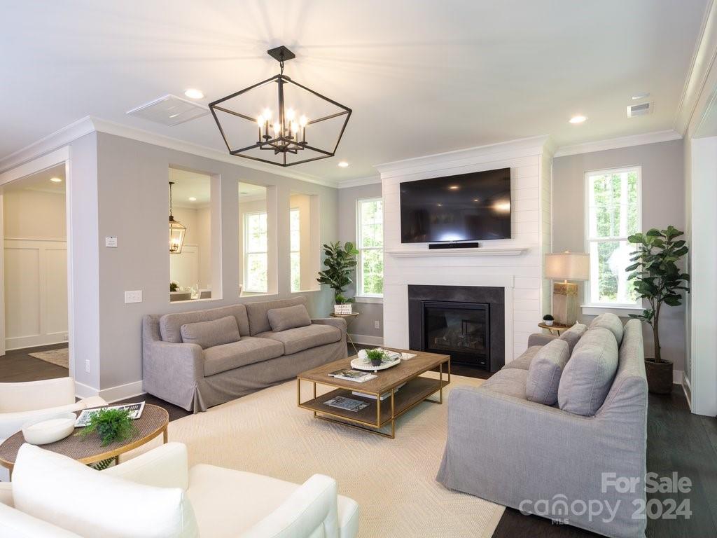 Riverchase Estates - Residential