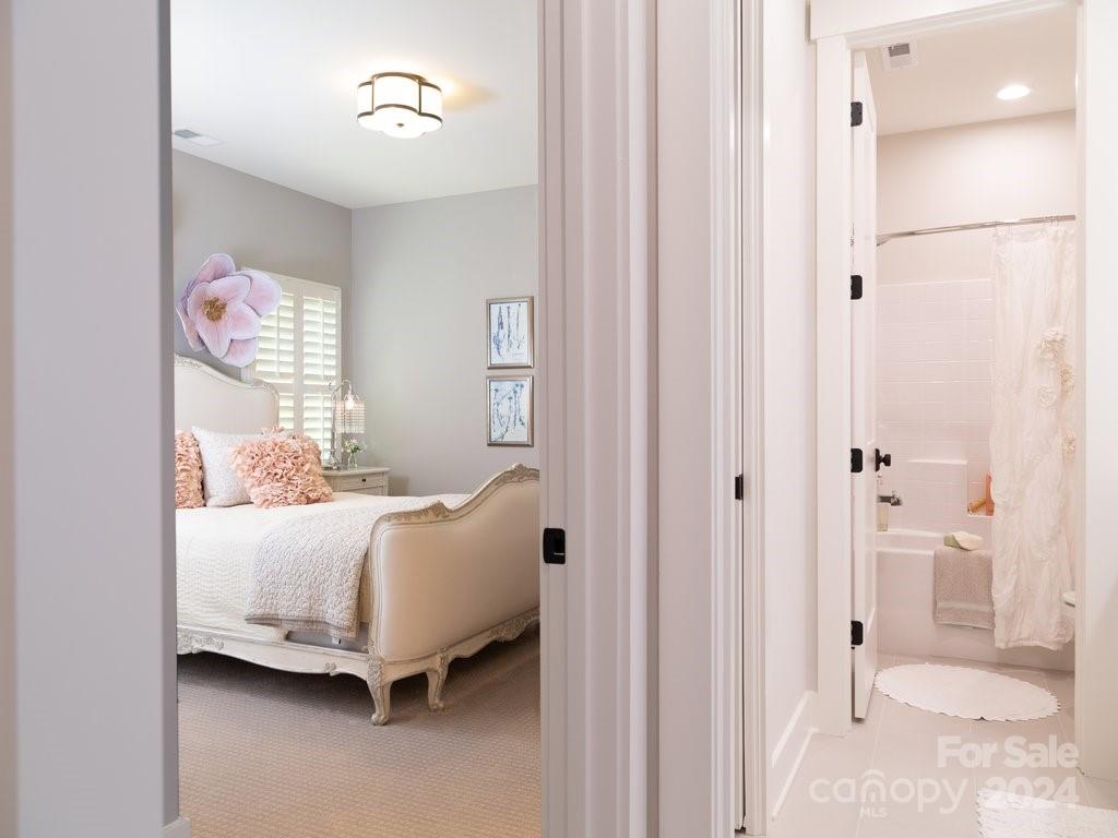 Riverchase Estates - Residential