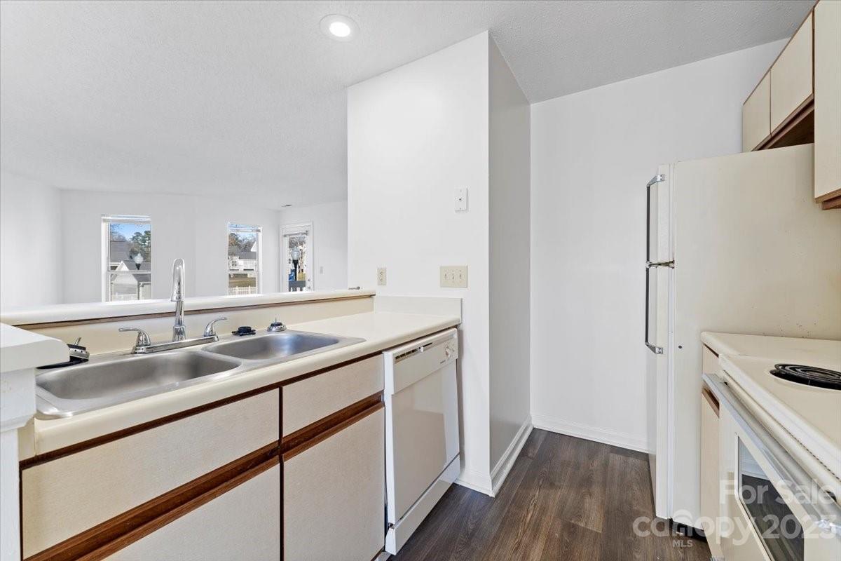 Hamiltons Bay - Residential