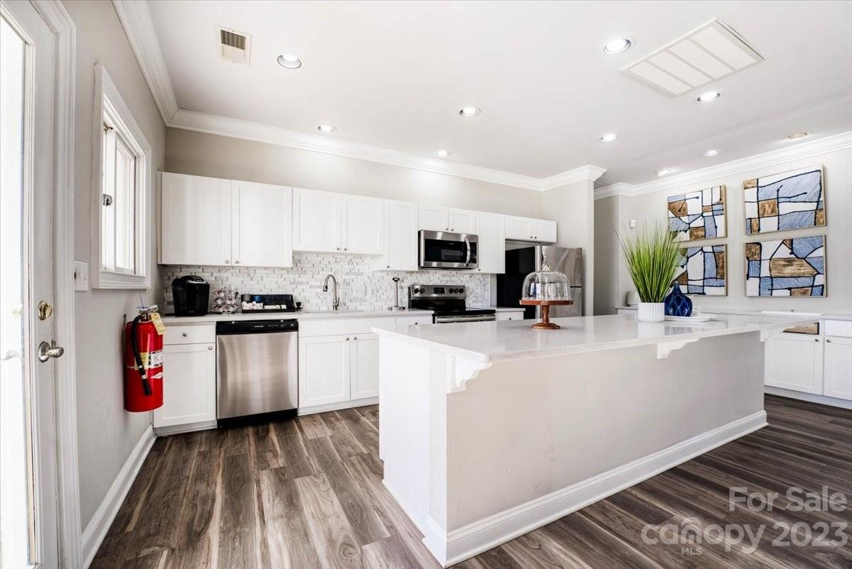 Hamiltons Bay - Residential