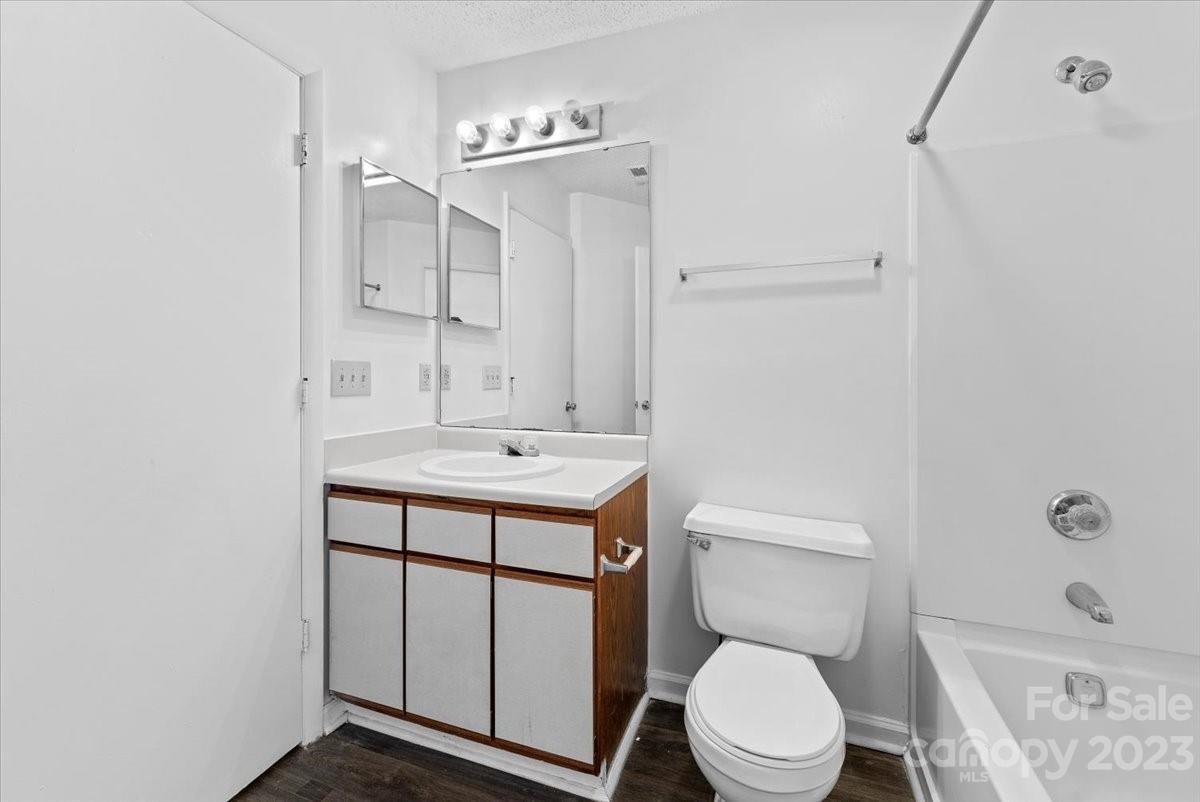 Hamiltons Bay - Residential