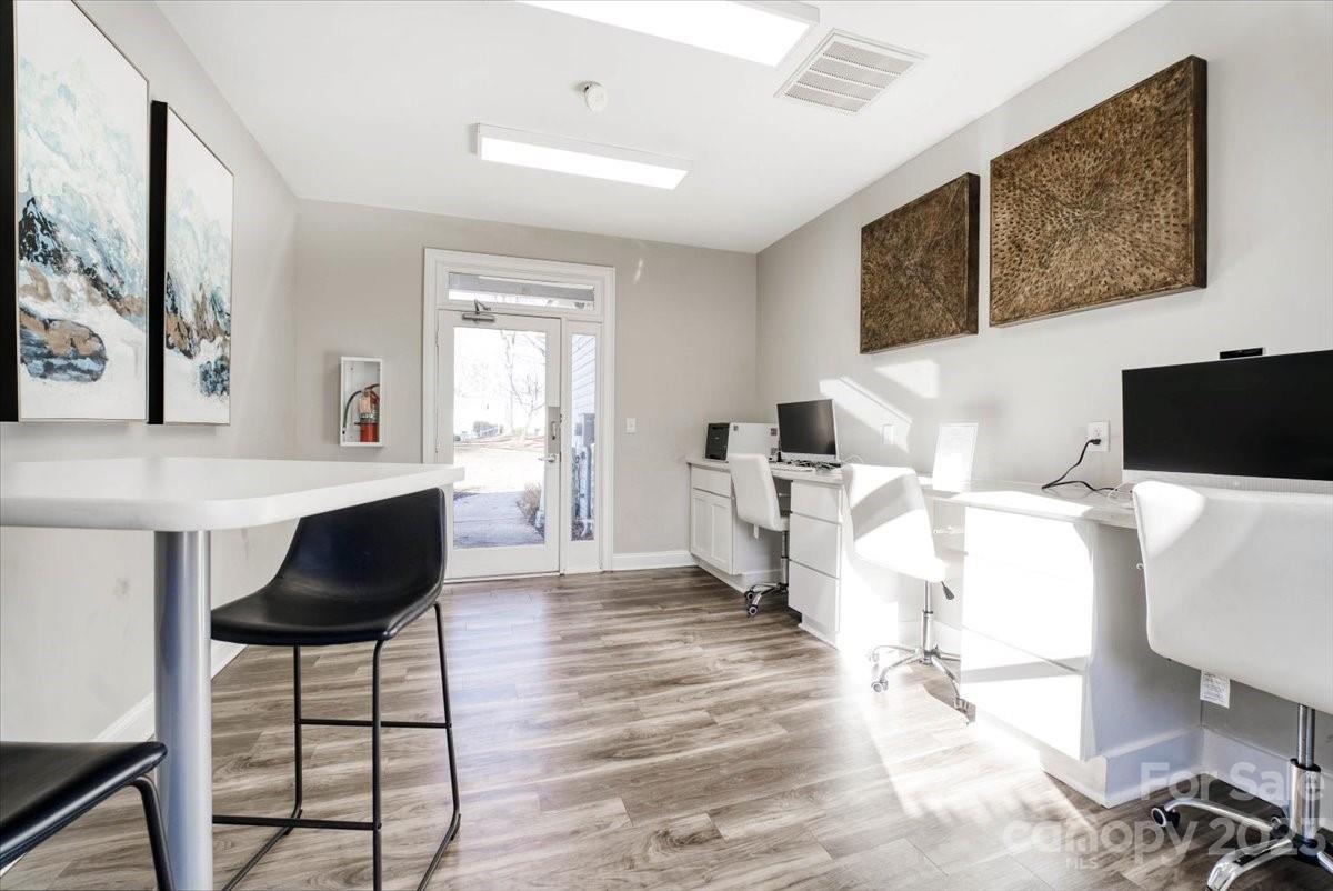 Hamiltons Bay - Residential