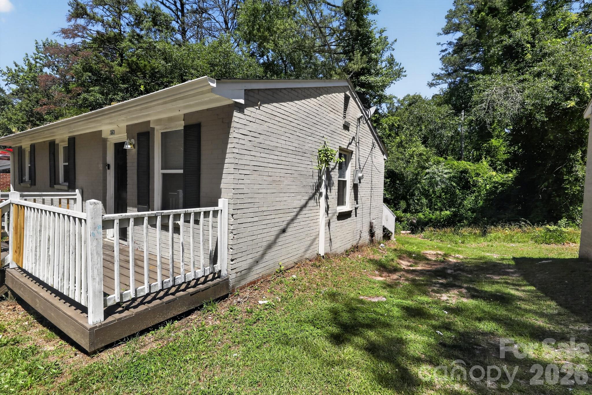 9 Delores Street