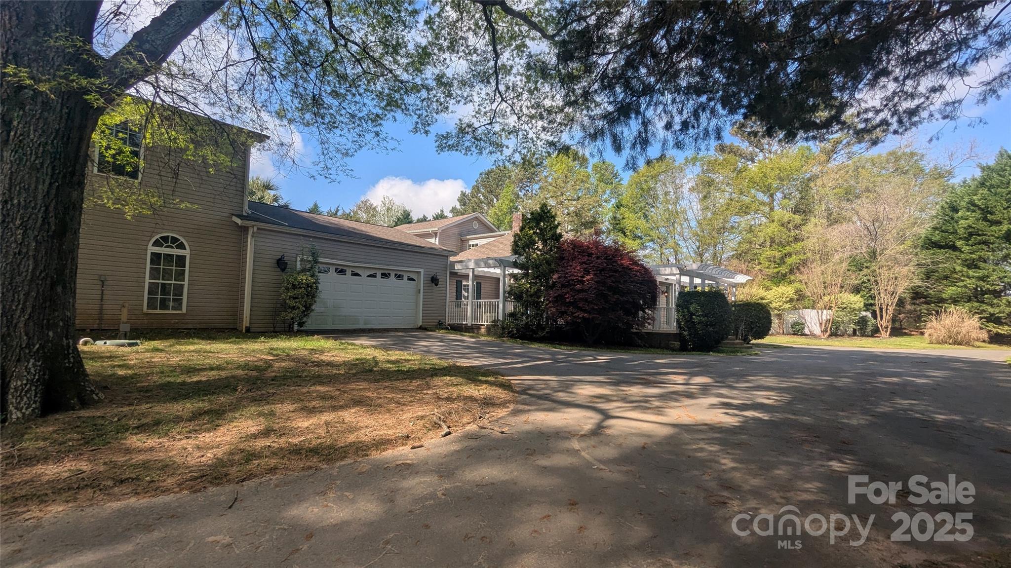 1404 Oakdale Road