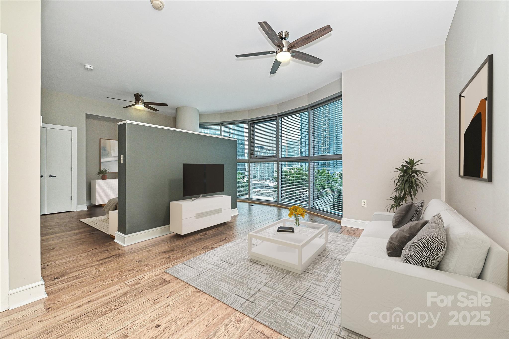 333 W Trade Street 810