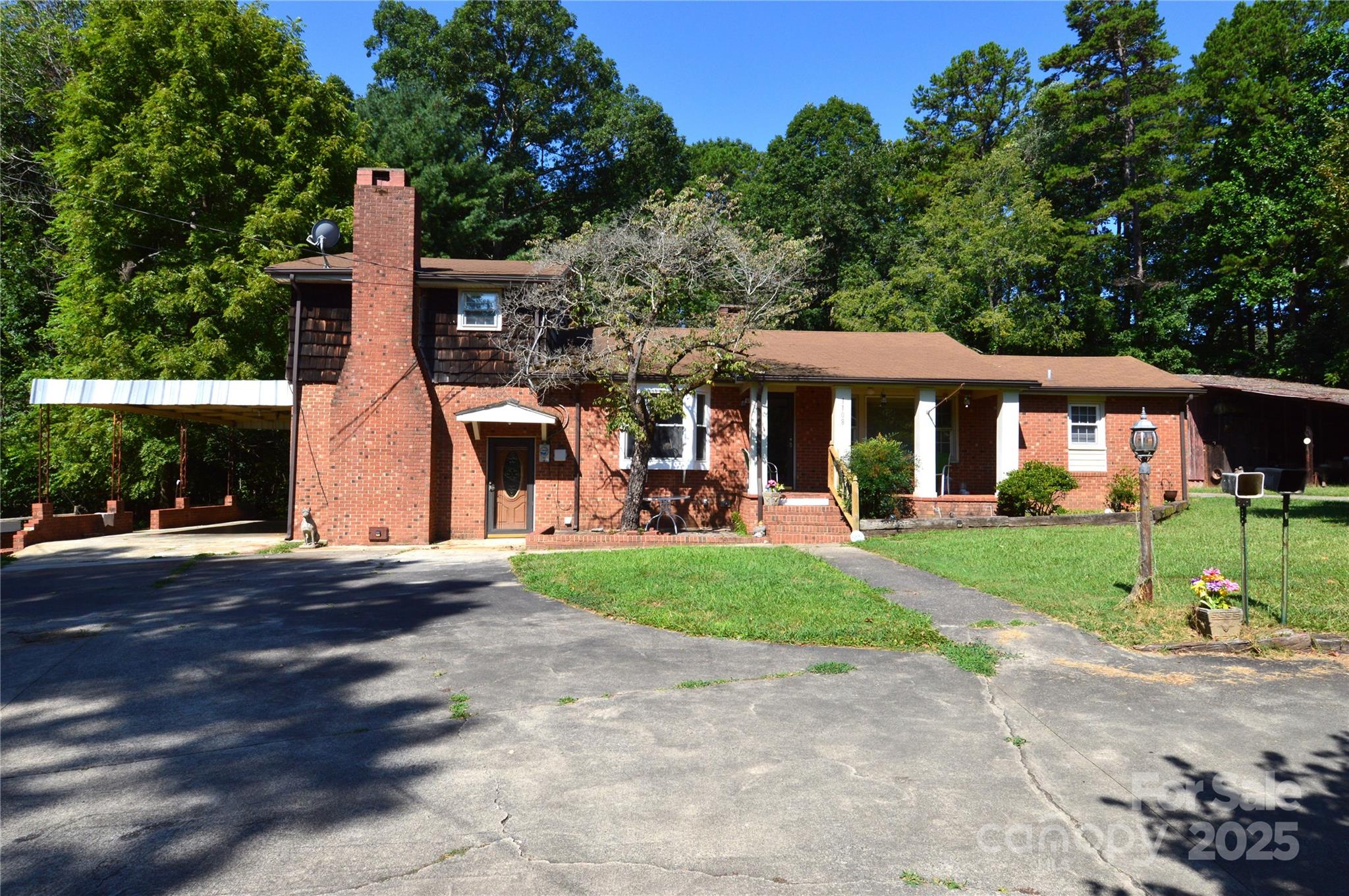 1108 Pine Hill Road