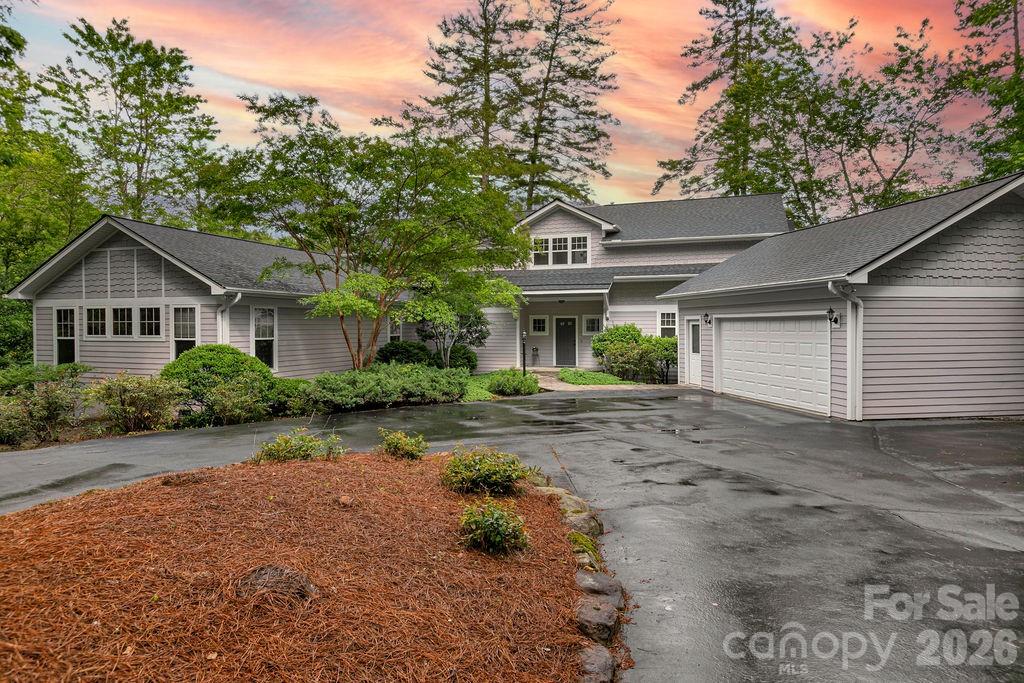 719 Deerlake Road