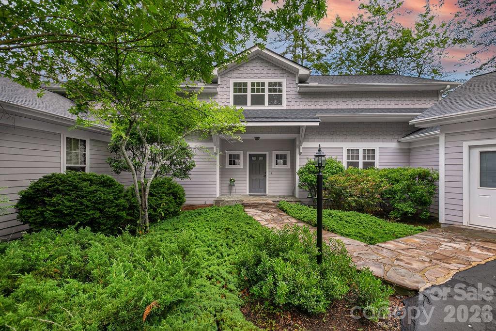 719 Deerlake Road