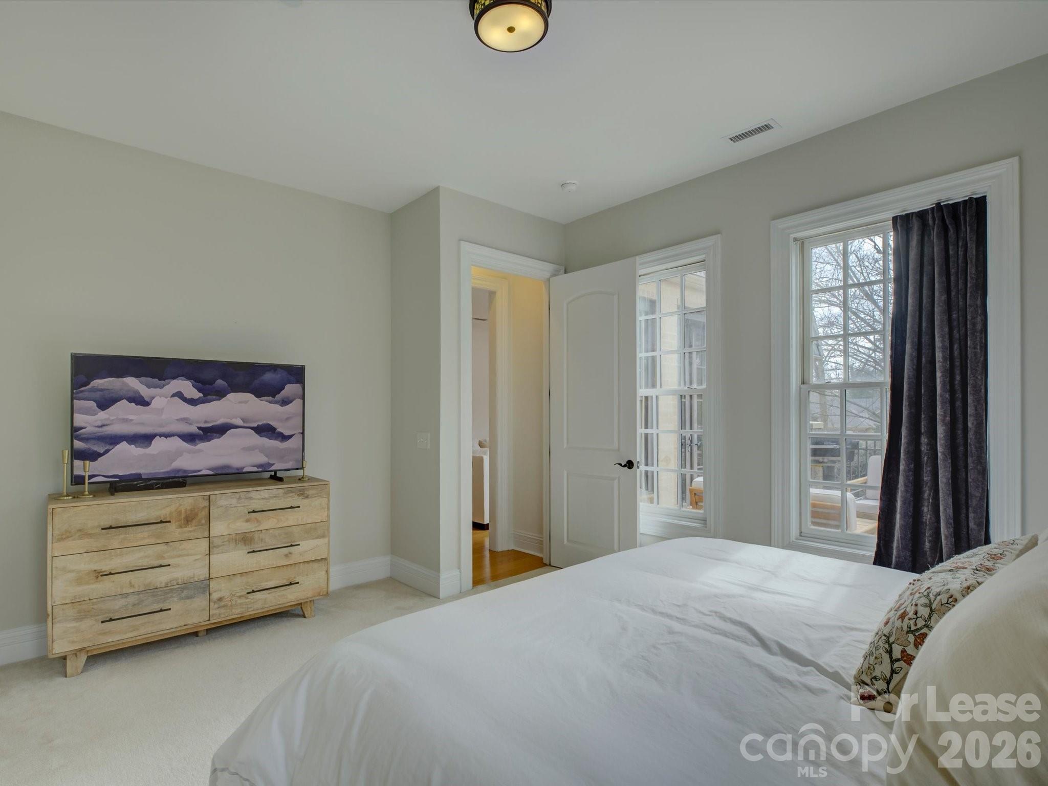 Parkwood Knoll - Residential Lease