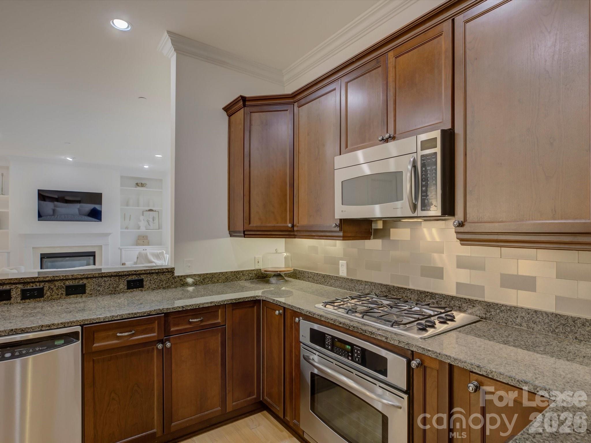 Parkwood Knoll - Residential Lease