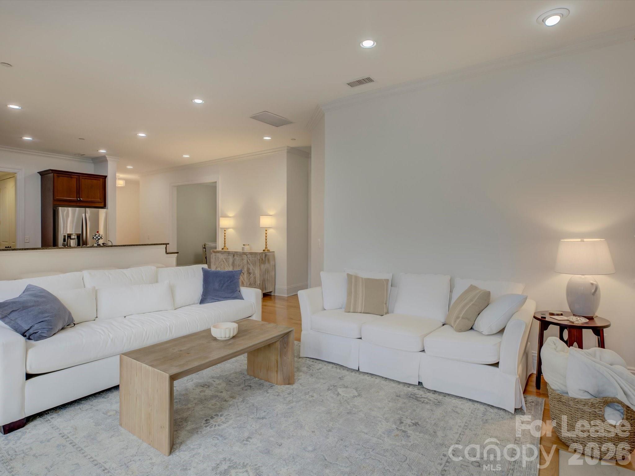 Parkwood Knoll - Residential Lease