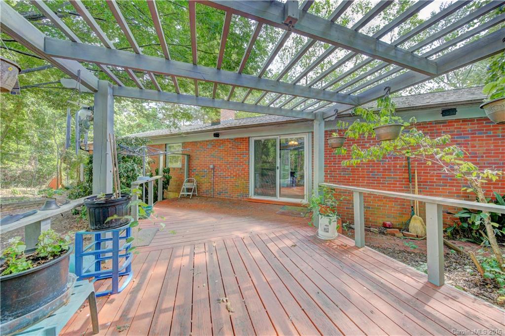 Dutchman Heights - Residential