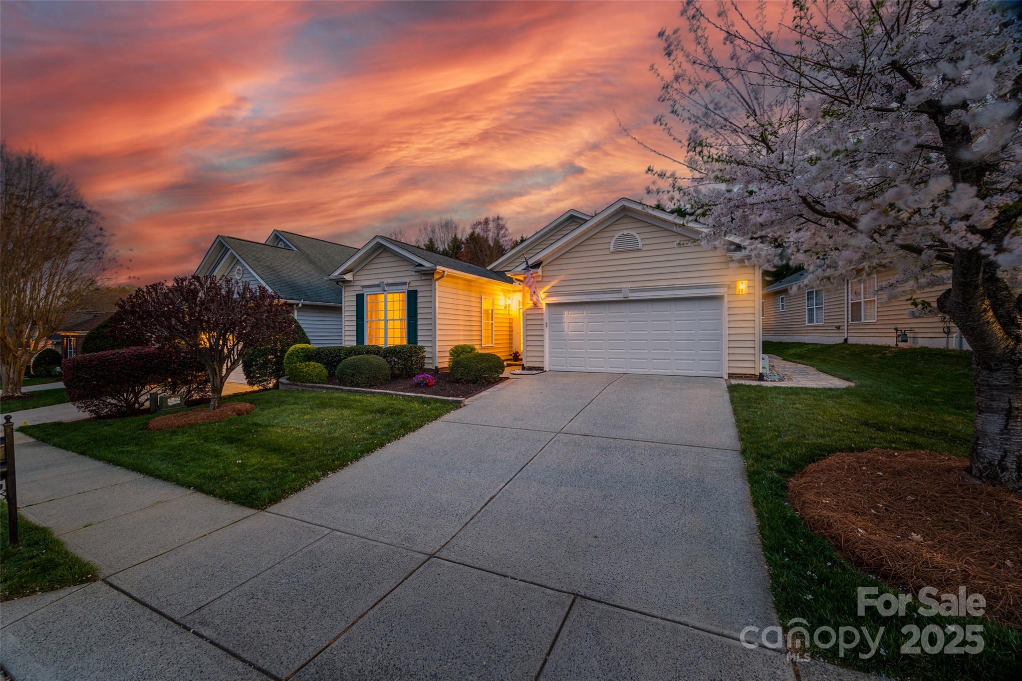 Four Seasons At Gold Hill - Residential