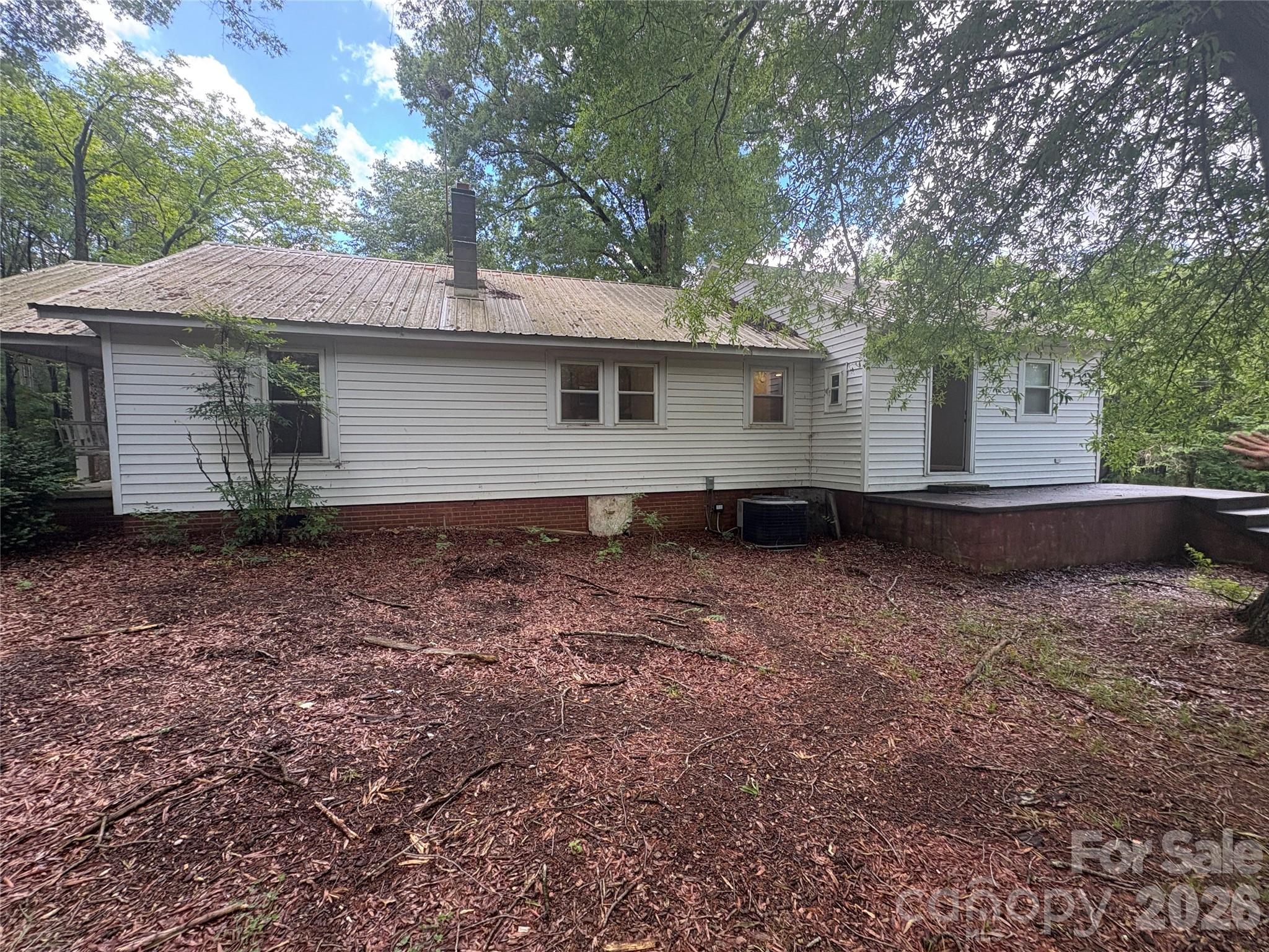 3880 Love Road