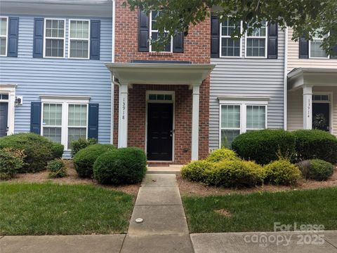 Photo of 13918 Cypress Woods Drive, Huntersville, NC 28078 (MLS # 4322049)