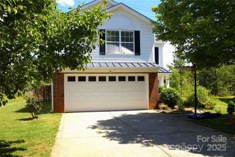 6614 Wicked Oak Lane Charlotte NC 28216