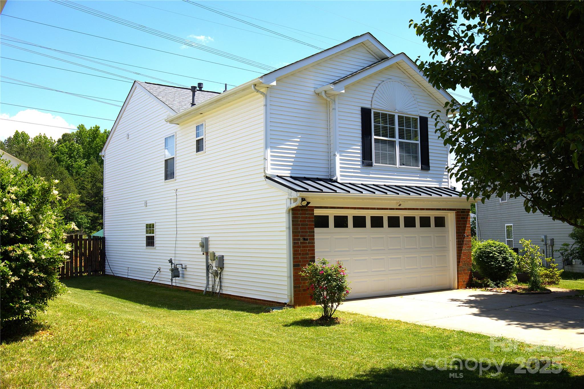 6614 Wicked Oak Lane