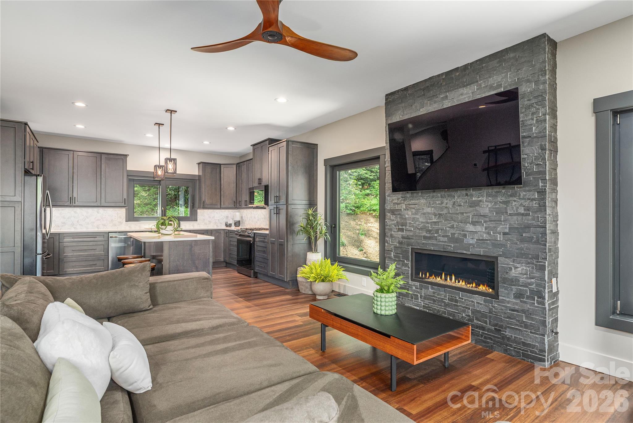 30 Garren View Drive