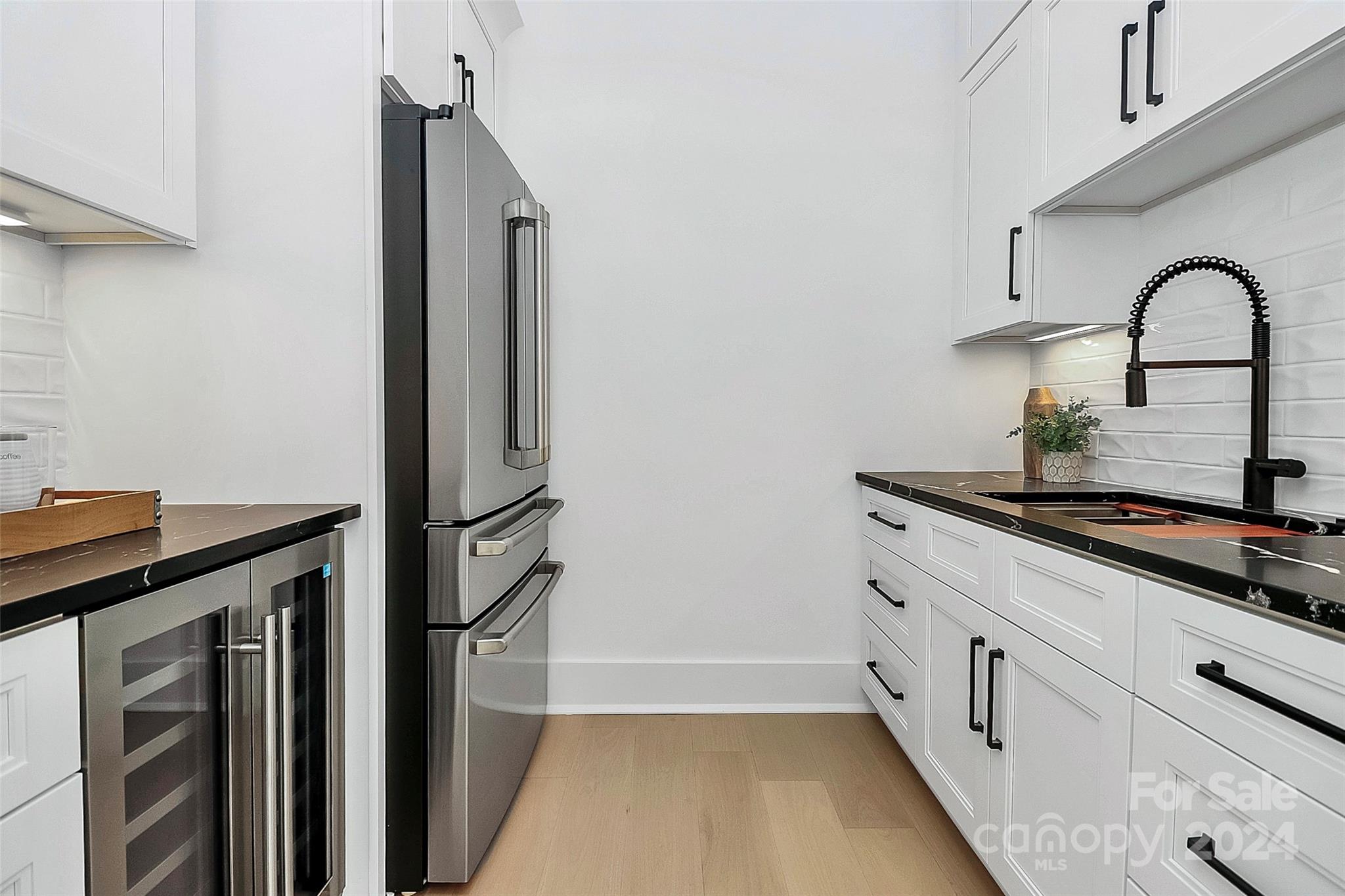 Point Largo - Residential