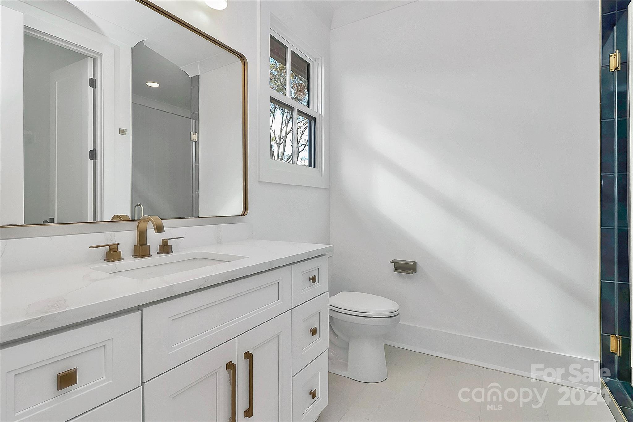 Point Largo - Residential