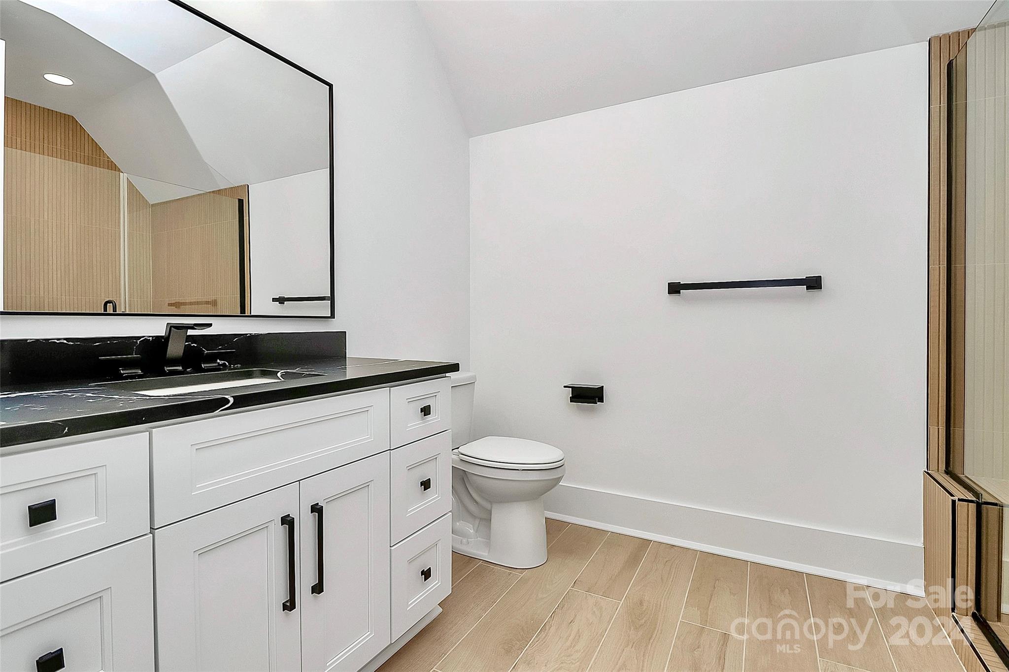 Point Largo - Residential