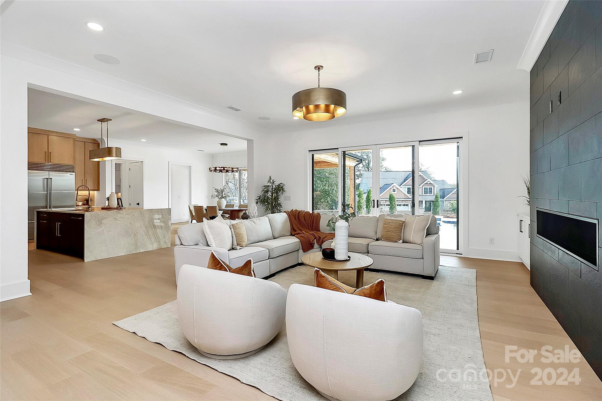 Point Largo - Residential