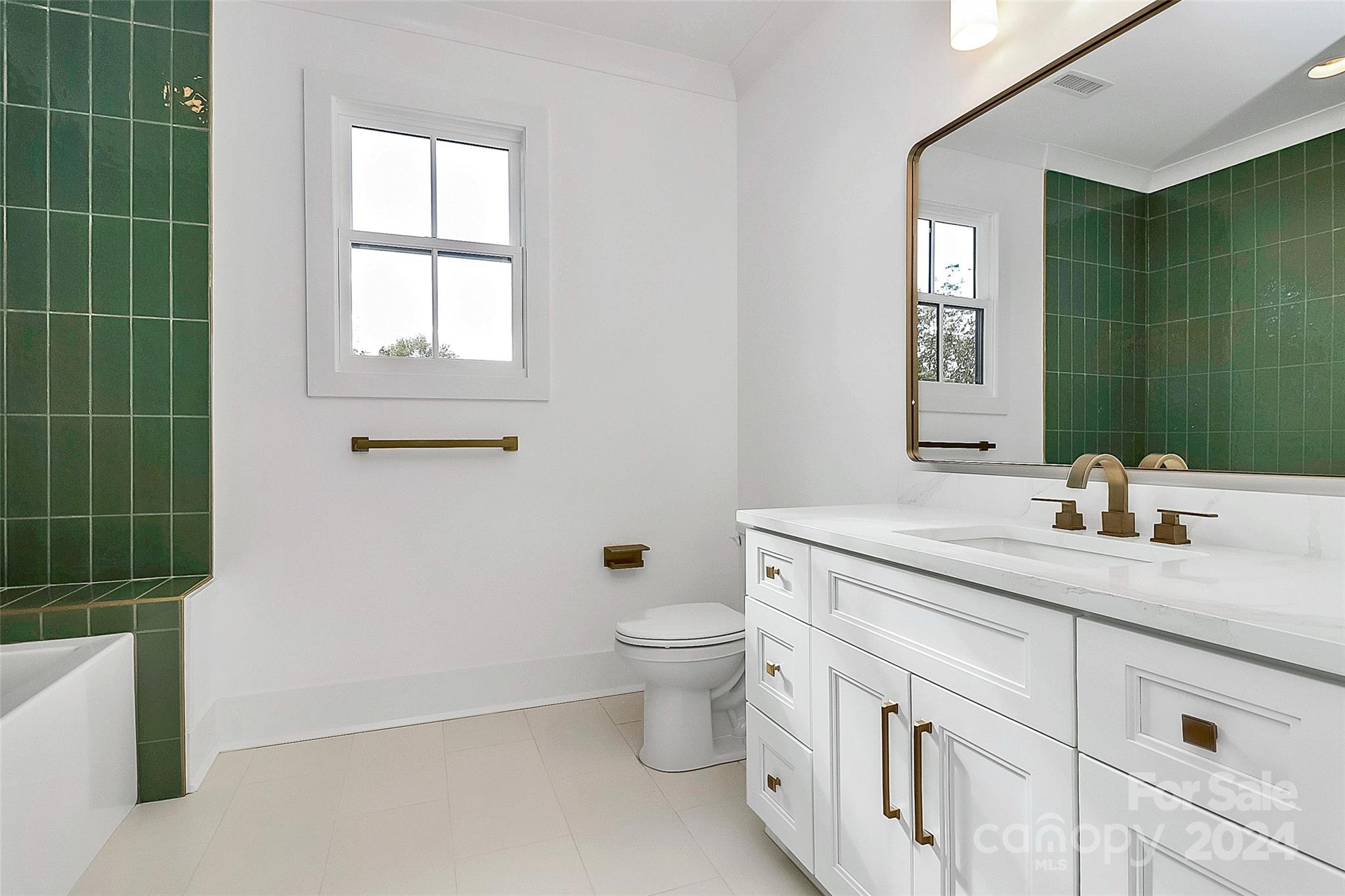 Point Largo - Residential