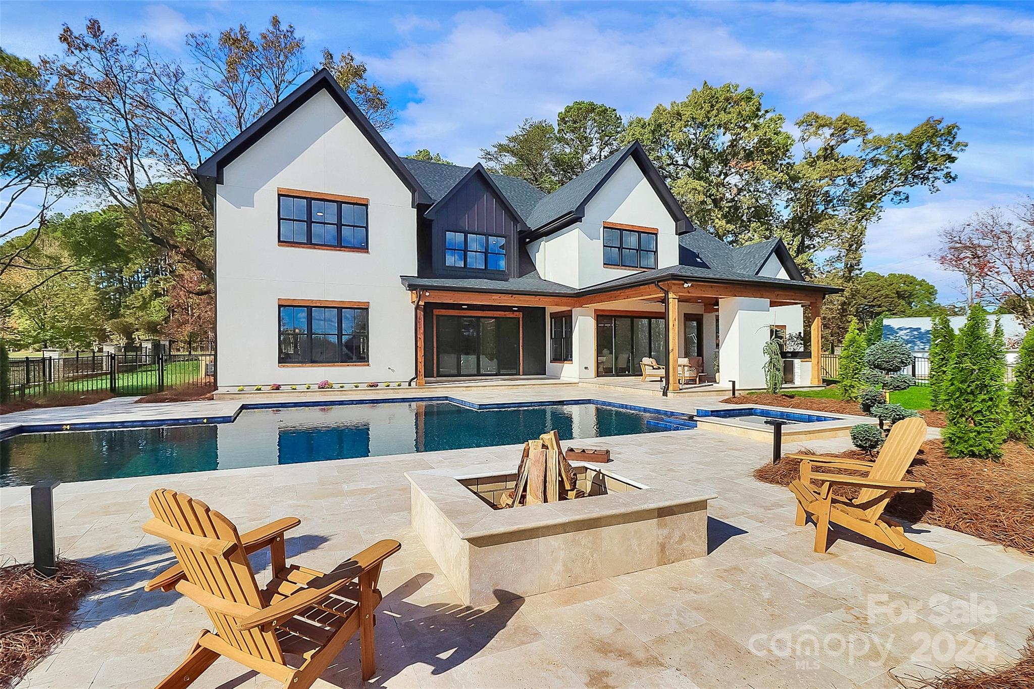 Point Largo - Residential