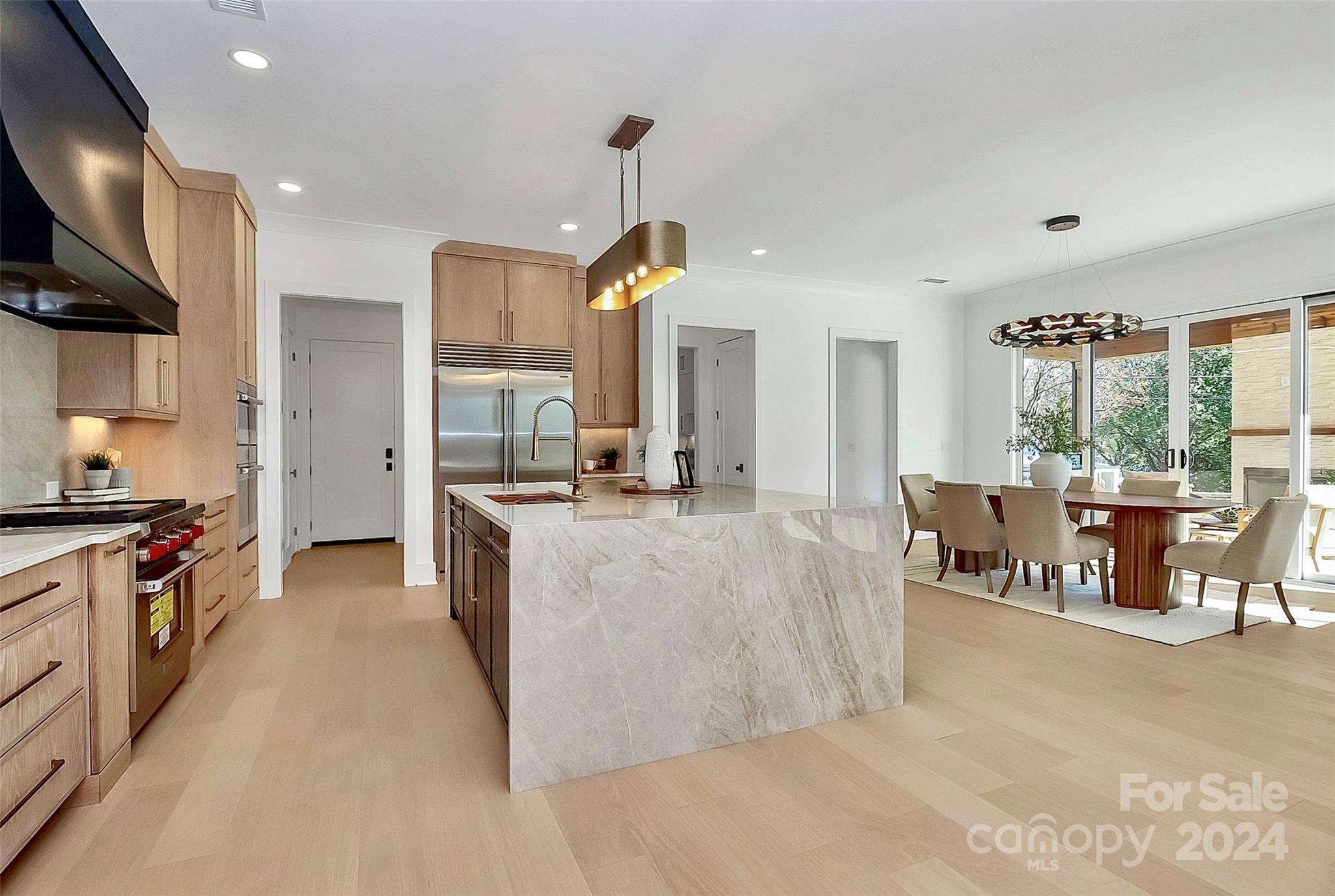 Point Largo - Residential