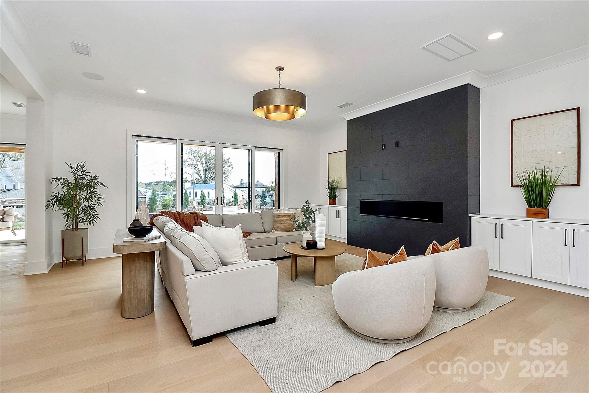 Point Largo - Residential