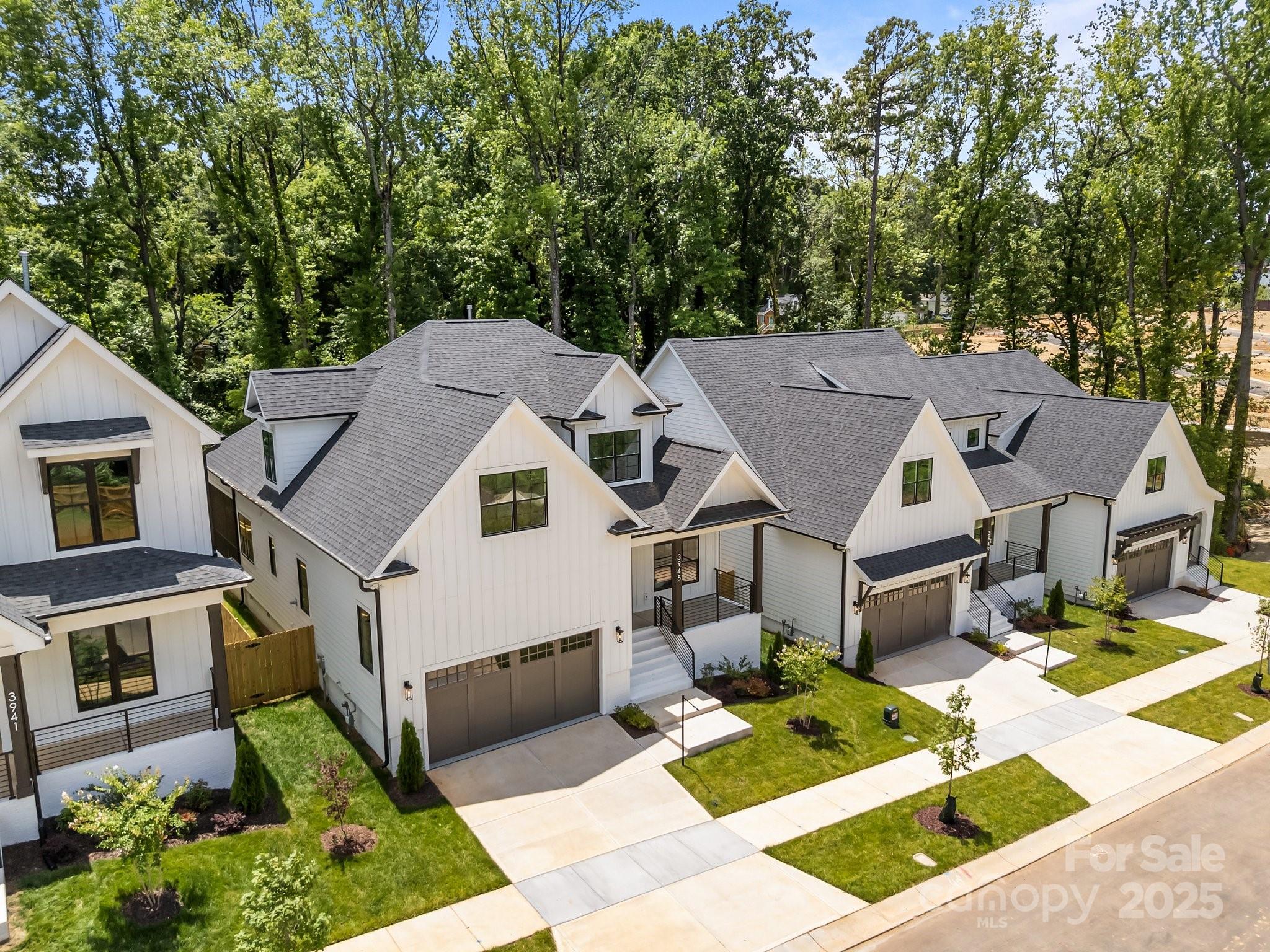 3945 Plainview Road