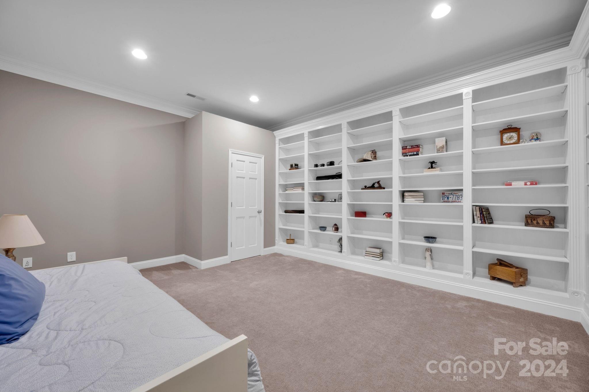 Pebble Bay - Residential