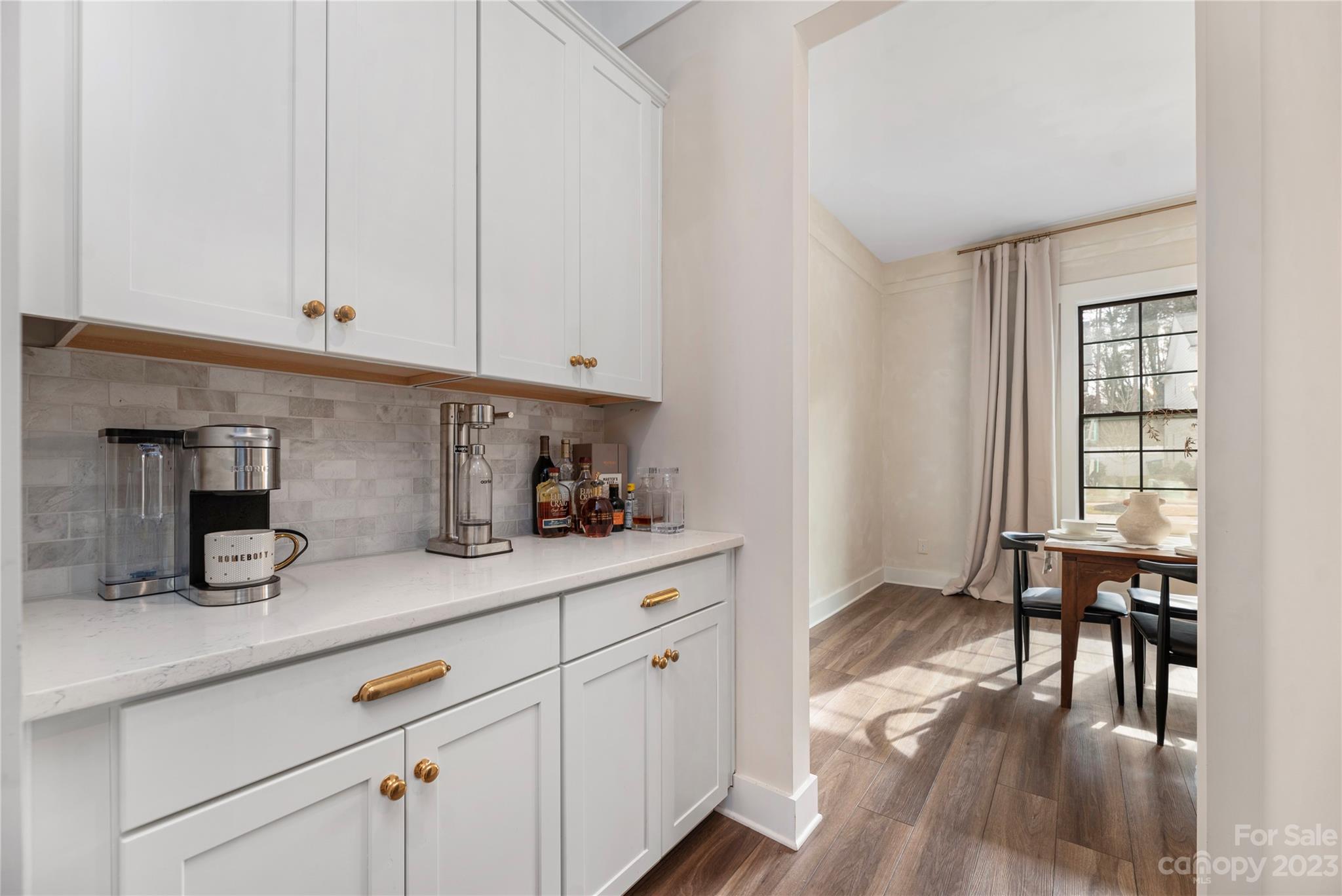 Tennyson - Residential