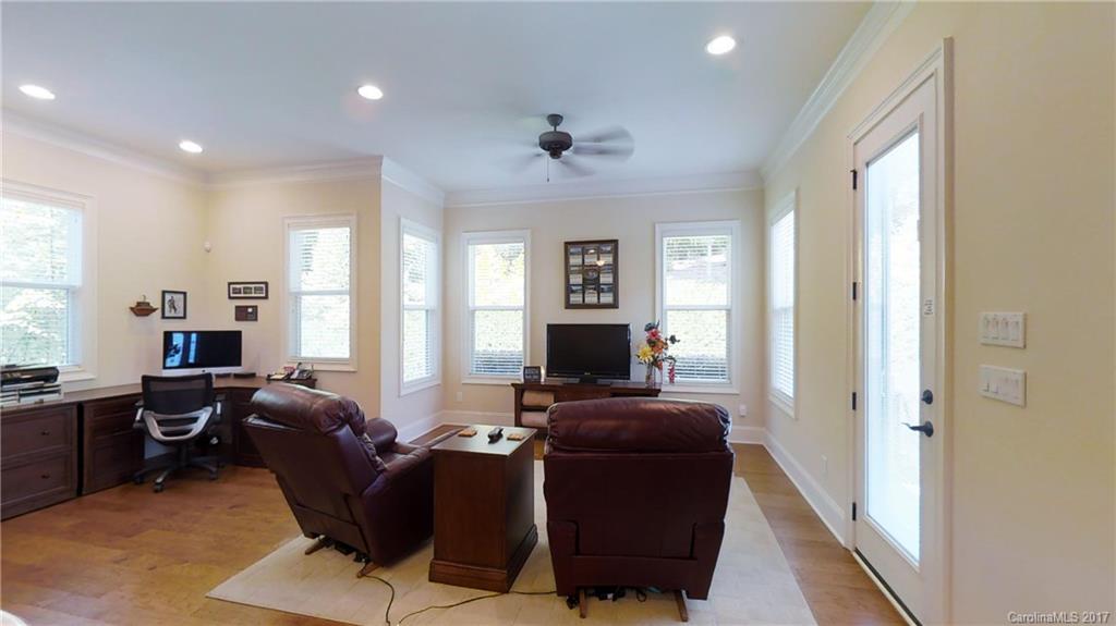 Seven Oaks - Residential