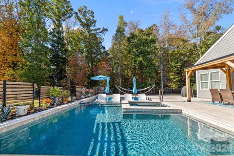 1512 Trevino Way Waxhaw NC 28173