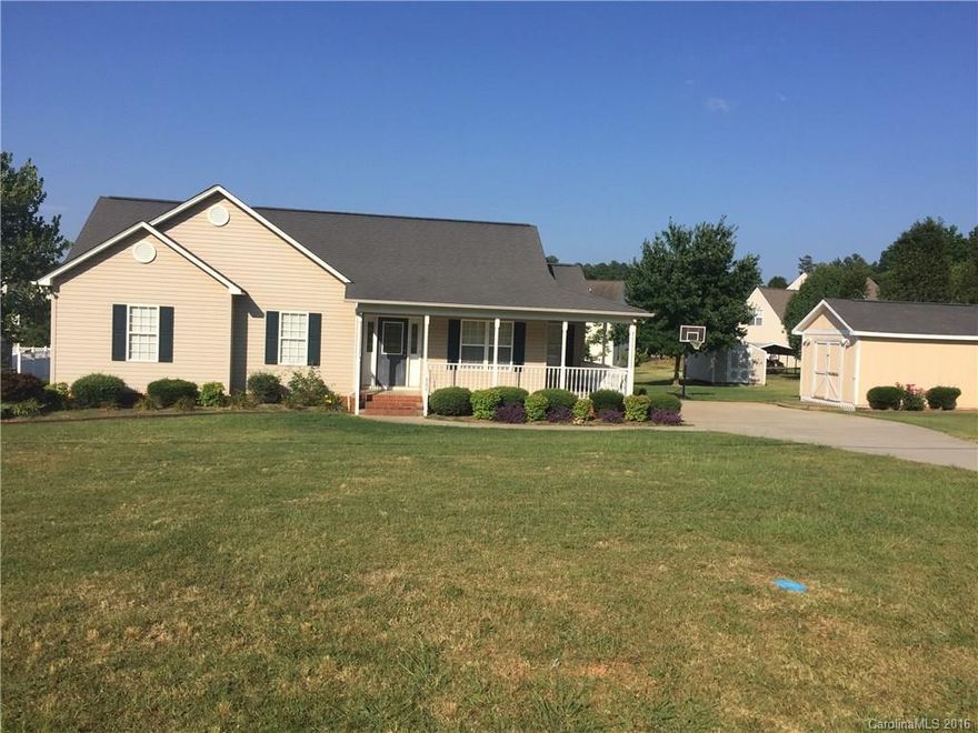 Beautiful Home with 3 bed/ 2 baths located in a lovely area. Home has been very well taken care of. Home has a lovely backyard with deck !!! Home also has a Awesome shed for storage and or hobbies.This house is waiting on you to make it your new HOME !!!! Come and view today! All information deemed reliable but not guaranteed, all agents to verify.