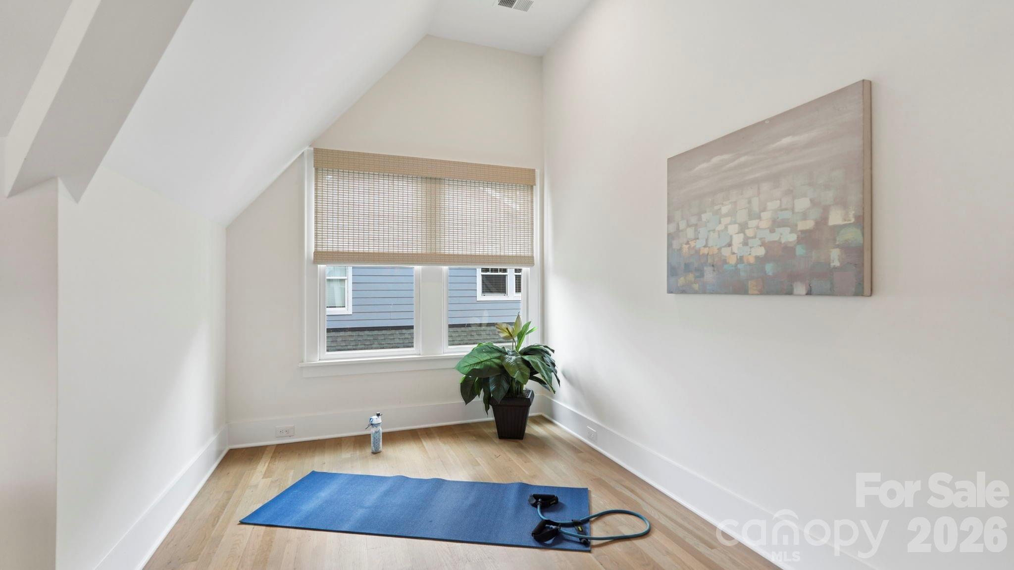 Commonwealth - Residential