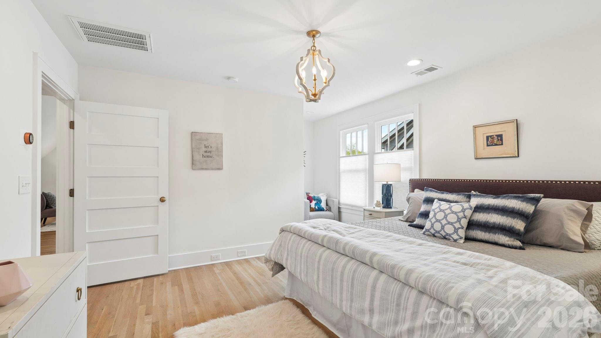 Commonwealth - Residential