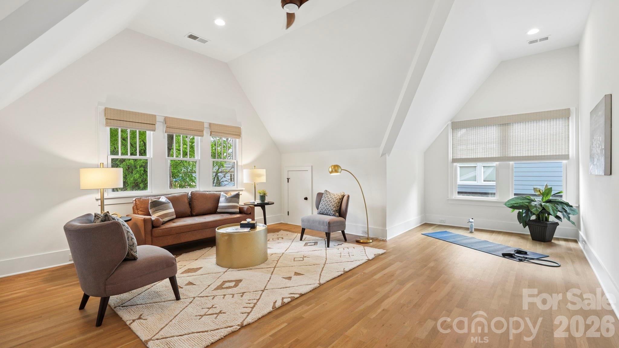 Commonwealth - Residential