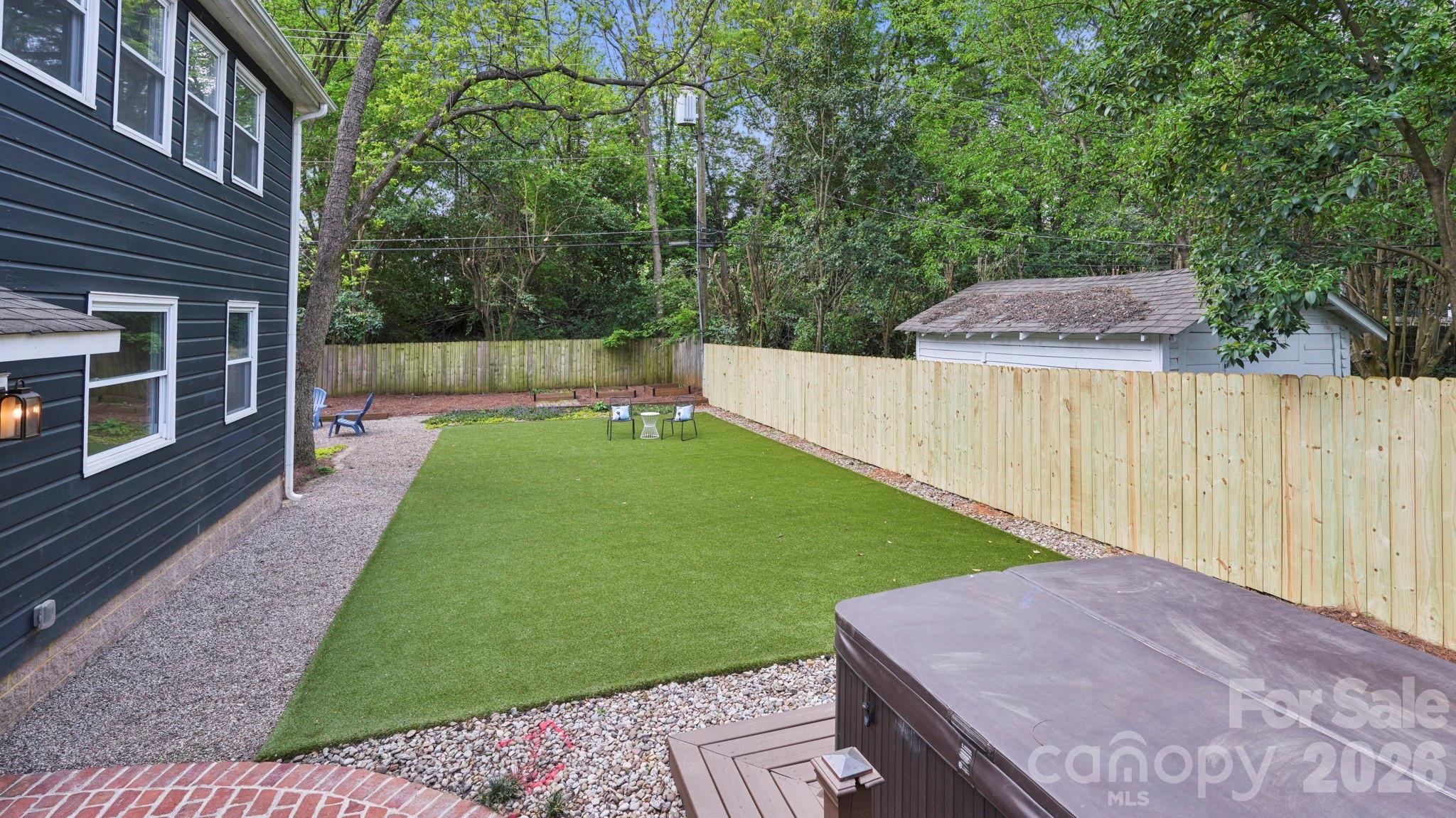 Commonwealth - Residential