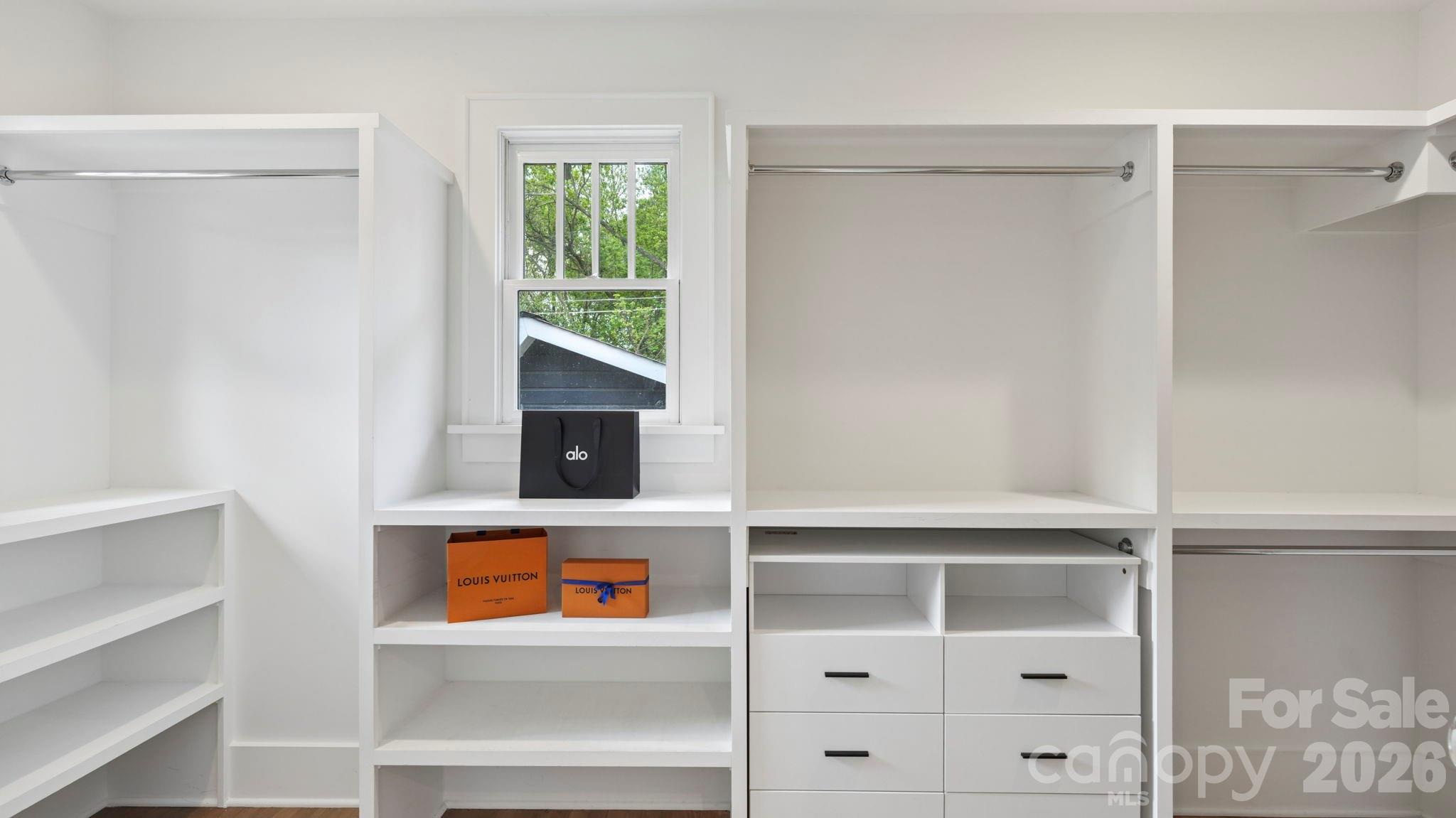 Commonwealth - Residential