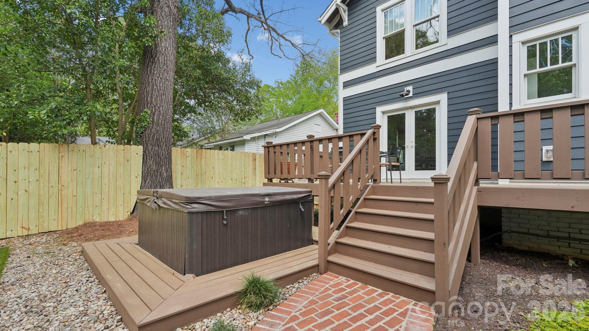 Commonwealth - Residential