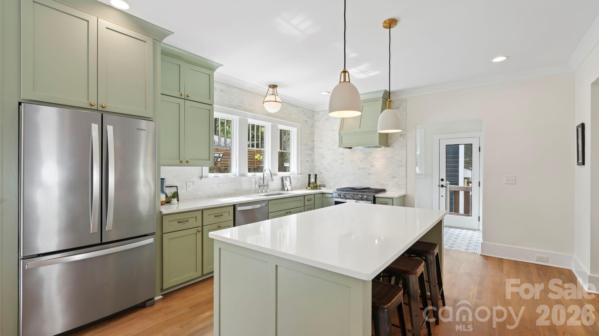 Commonwealth - Residential